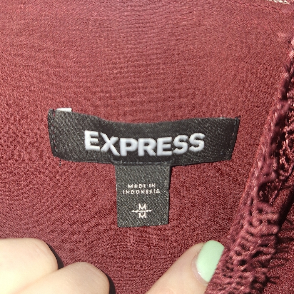 Express Lace Top - Picture 5 of 7